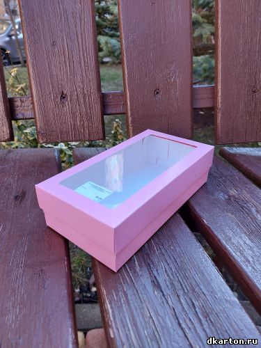 Коробка для макарон с окном 21*10*5,5 розовая