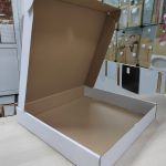 Коробка из гофрокартона самосборная, размер 35х35х4 см3,