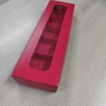 Коробка для 5 конфет с окном 23x7x3 красная