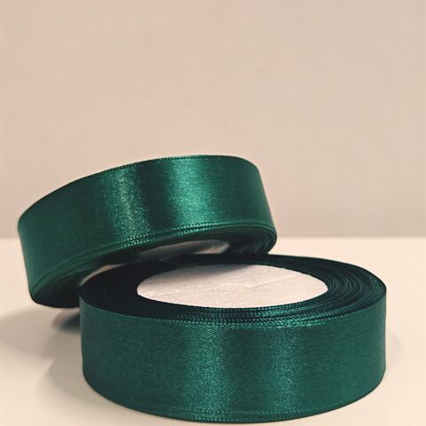 Атласная лента 25мм длина 22,5м, изумрудная