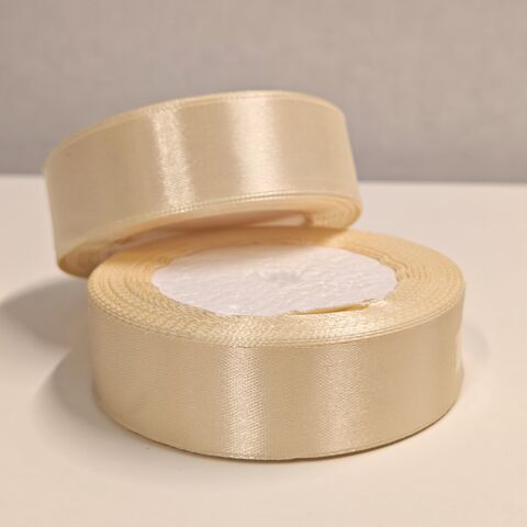Атласная лента 25мм длина 22,5м, шампань