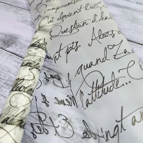 Пленка упаковочная матовая с надписью