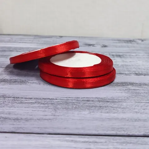 Атласная лента 6 мм длина 22,5м, красный