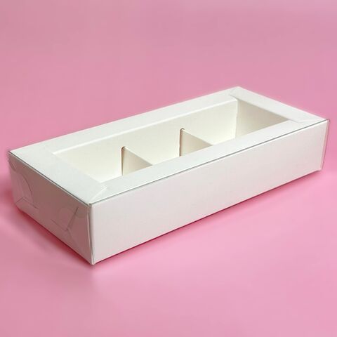 Коробка под 3 конфеты с пластиковой крышкой 15,5*7*3 белая