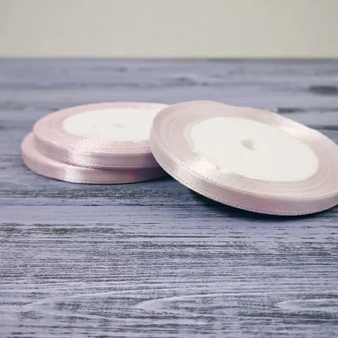 Атласная лента 6 мм длина 22,5 м бледно-розовая