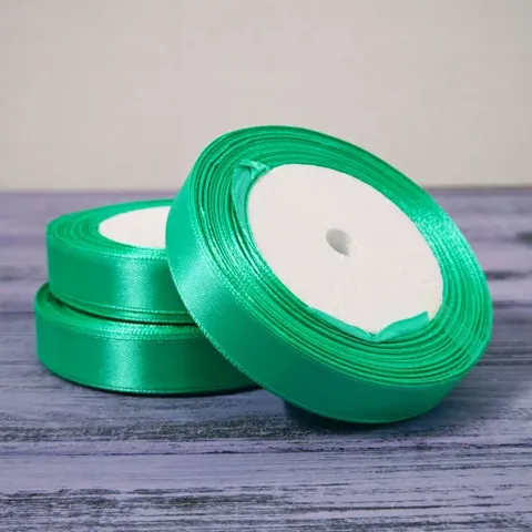 Атласная лента 12 мм длина 22,5 м светло-зеленый