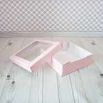 Коробка с окном из МГК 25*25*8 розовая