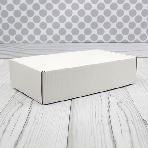 Коробка - сундучок 29 х 17 х 8 см белая без окна