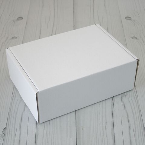 Коробка - сундучок 23 х 17 х 8 см без окна Матовая