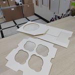 Коробка для 4 капкейков с окном, белая 16х16х10 см.